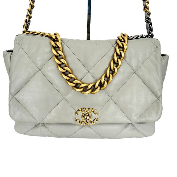 Chanel 19 Goatskin Quilted Medium Flap Purse Grey Tri-Color Chain Full Set & Box - Picture 1 of 15